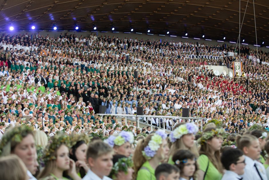 Vingio parke – šimtmečio Dainų šventės finalas 