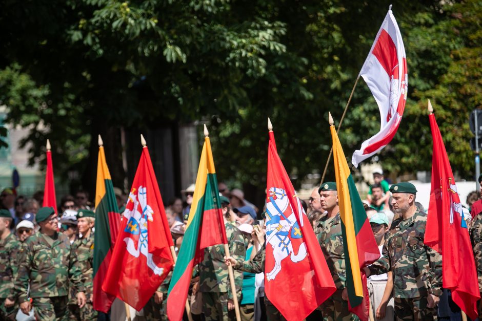 Valstybės vėliavų pakėlimo ceremonija Prezidentūroje