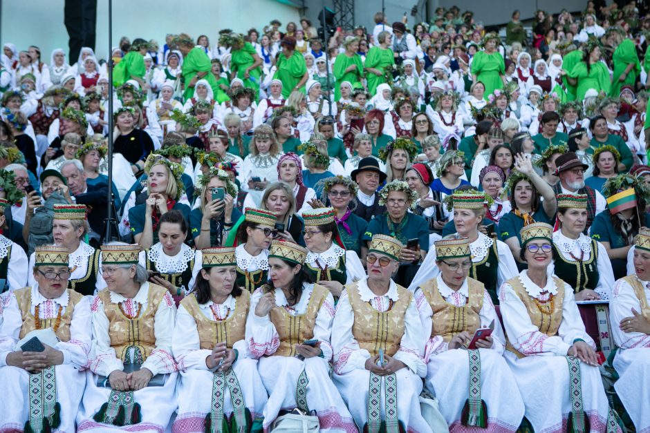 Vingio parke – šimtmečio Dainų šventės finalas 