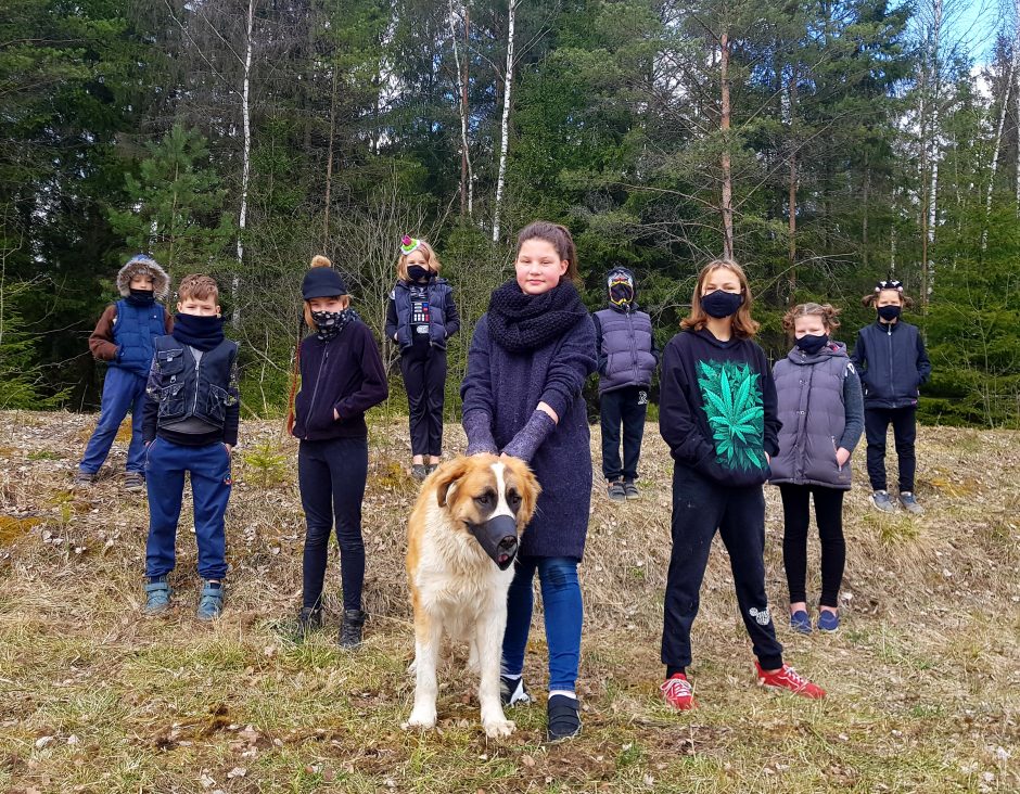 Atsidavimas: mamos širdis apdalijo meile trylika vaikų