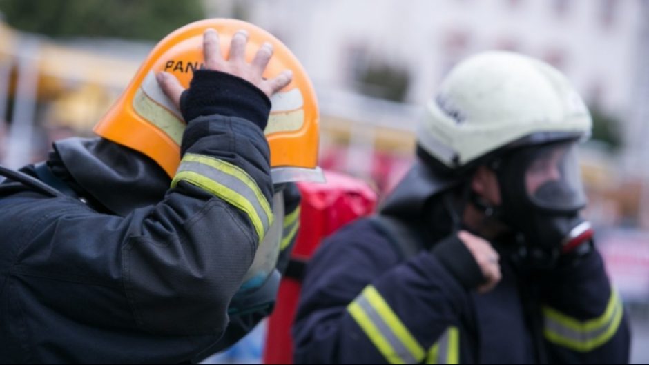 Ugniagesiai vyksta į Kėdainių rajoną: dega kuro bazė