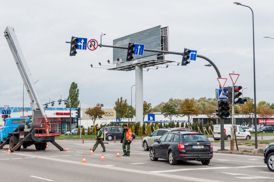 Dėmesio: judrioje Kauno sankryžoje keičiasi eismo tvarka