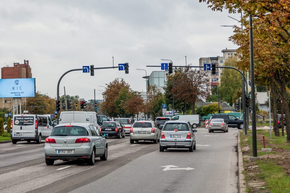 Dėmesio: judrioje Kauno sankryžoje keičiasi eismo tvarka