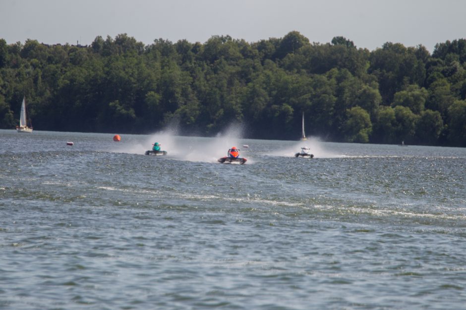 F2 vandens formulių lenktynės: kas laimėjo pirmą etapą?