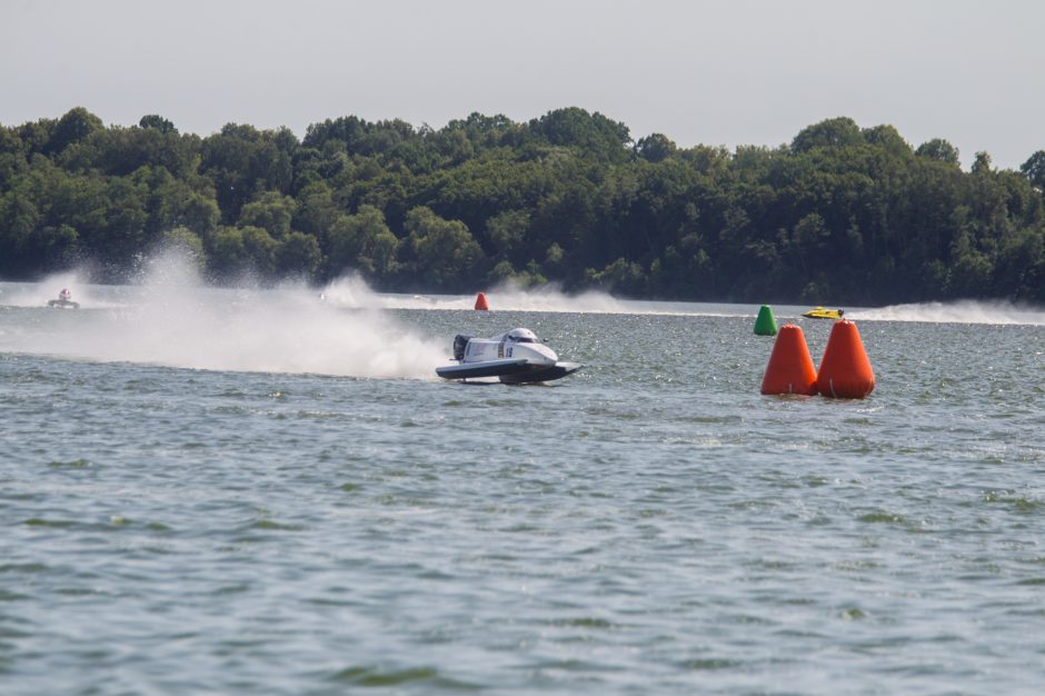 F2 vandens formulių lenktynės: kas laimėjo pirmą etapą?