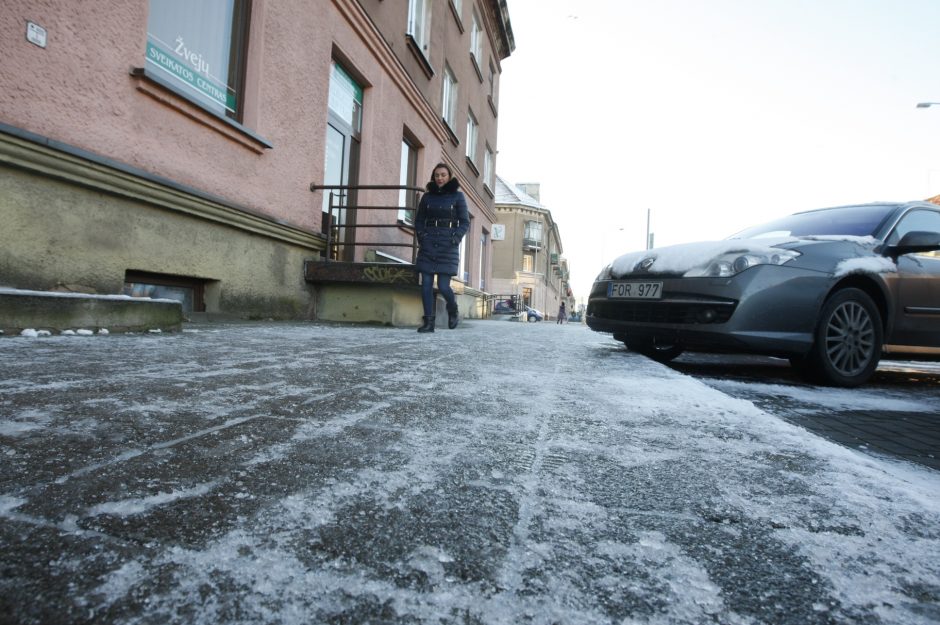 Uostamiesčio kelininkus auklėjo baudomis