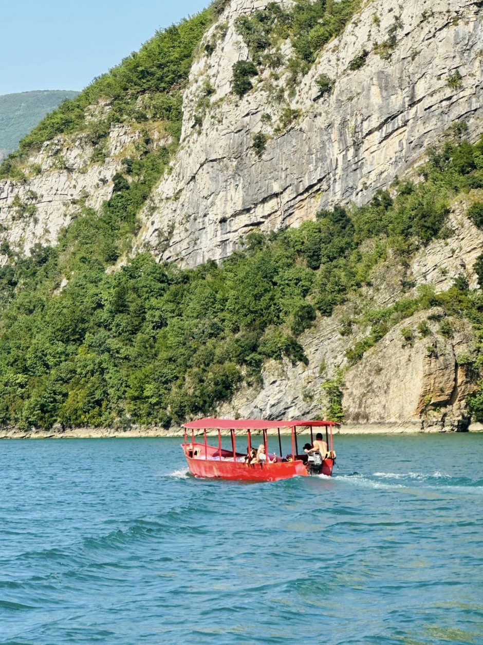 Albanija lietuviams pasirodė svetinga ir pilna kontrastų