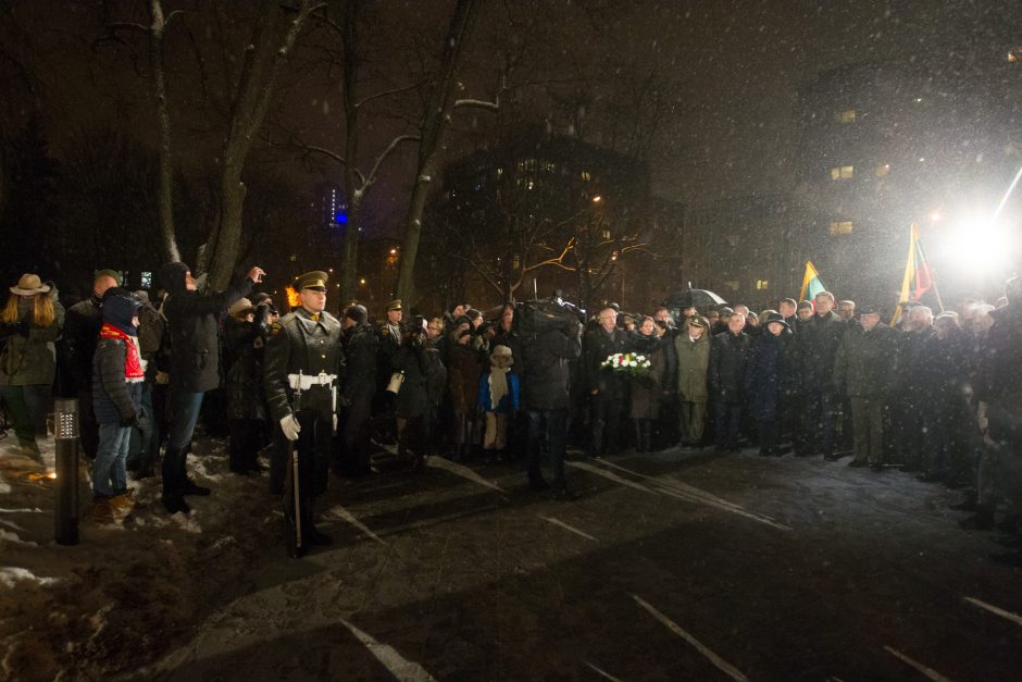 Valstybės vadovai atidarė Sausio 13-osios memorialą