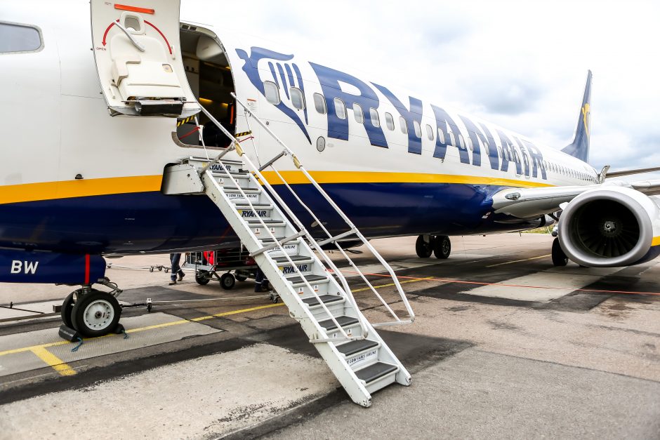 „Ryanair“ ketina atšaukti dar daugiau skrydžių