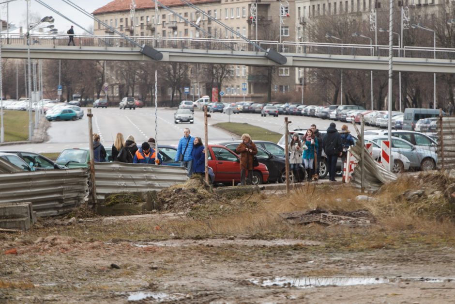 Atšilus orams vėl kibo į darbus