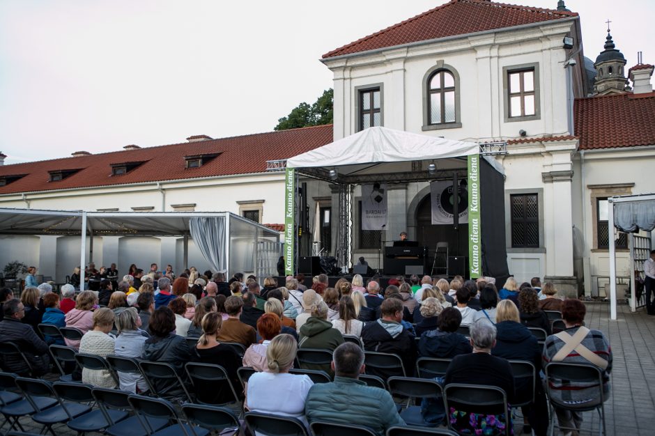 Koncertų cikle „Pažaislio liepų alėjos vakarai“ – festivalio „Purpurinis vakaras“ atidarymas