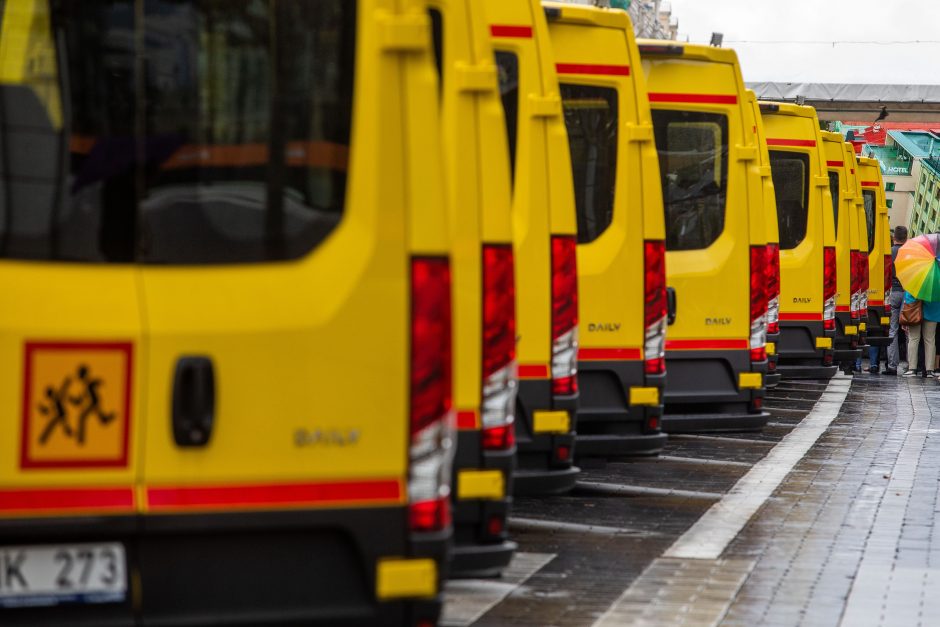 Į mokyklas išlydėti 25 geltonieji autobusiukai