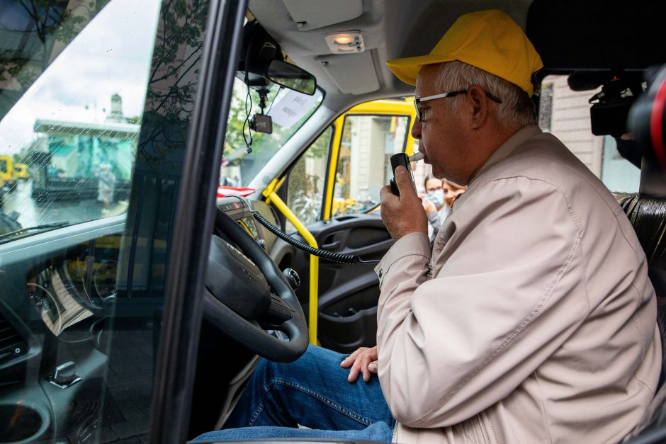 Į mokyklas išlydėti 25 geltonieji autobusiukai