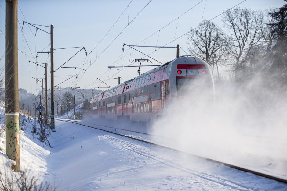 Pašalinus gedimą, atnaujintas įprastas traukinių eismas keliais maršrutais