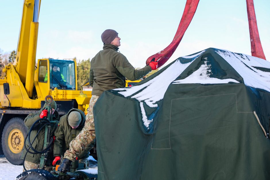 Kariuomenė baigia ruošti 36 zenitinių pabūklų siuntą Ukrainai