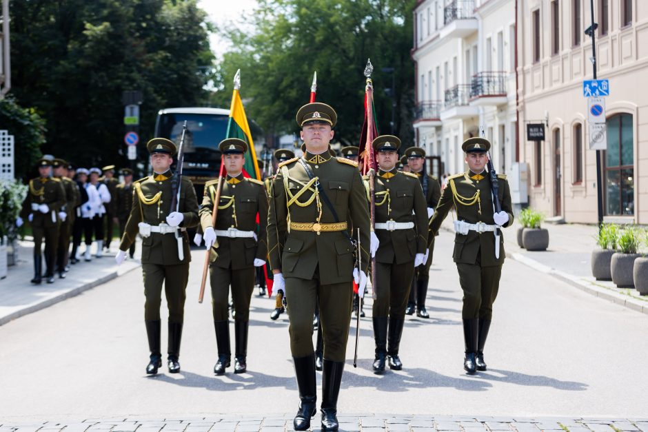 G. Nausėda Lietuvos kariams: darysiu viską, kad netektų jūsų matyti mūšio lauke