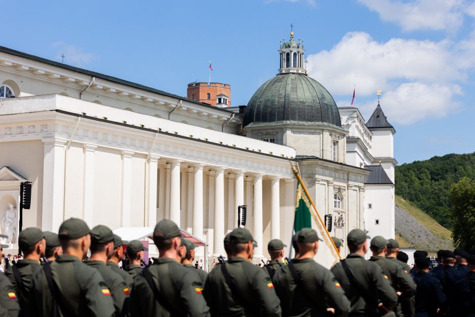 Lietuvos ginkluotųjų pajėgų vėliavų, būrių ir vadų rikiuotė