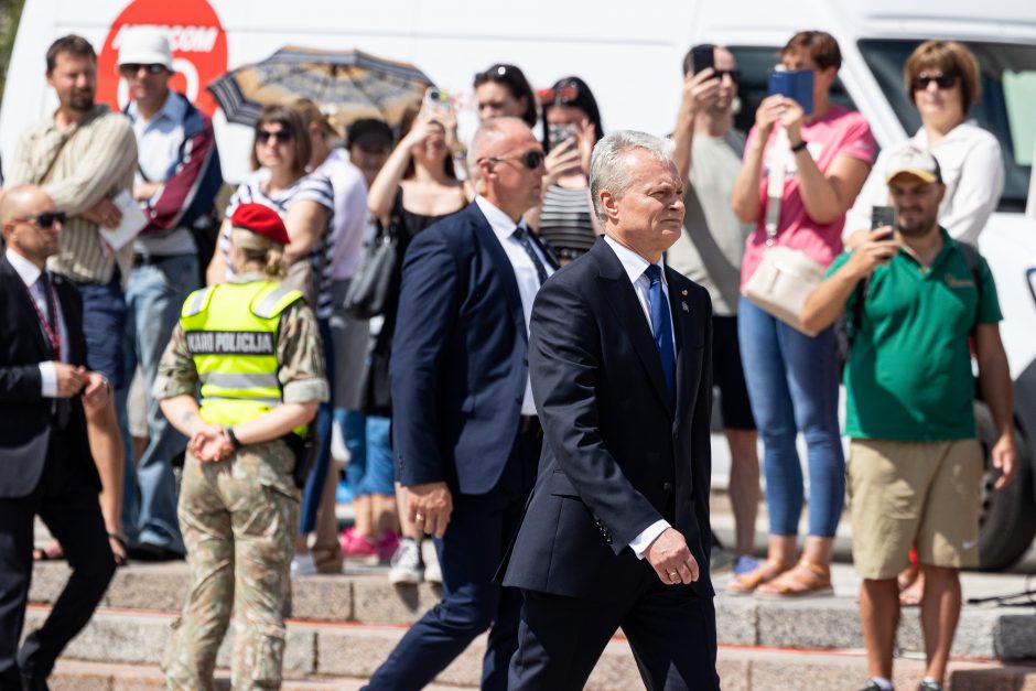 G. Nausėda Lietuvos kariams: darysiu viską, kad netektų jūsų matyti mūšio lauke