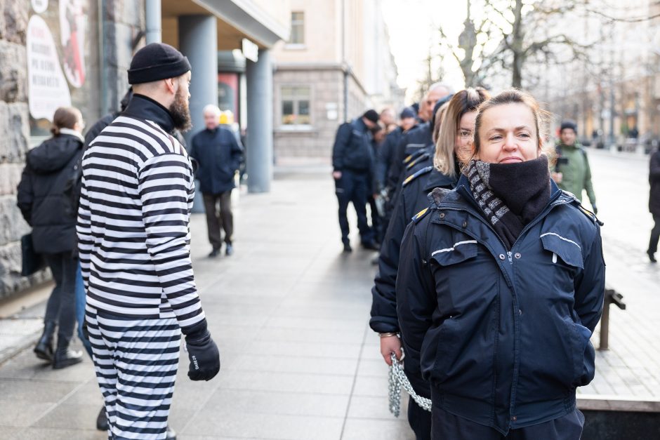 Įkalinimo įstaigų darbuotojų protestas