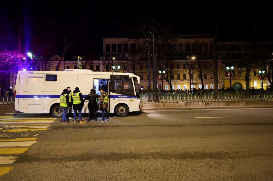 Rusijoje per protestus prieš karą su Ukraina sulaikyta daugiau nei 700 žmonių