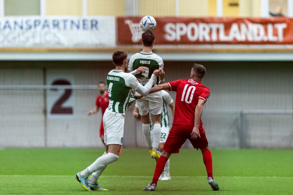 „Žalgiris“ sutalžė be pašalinto gynėjo likusią „Sūduvą“