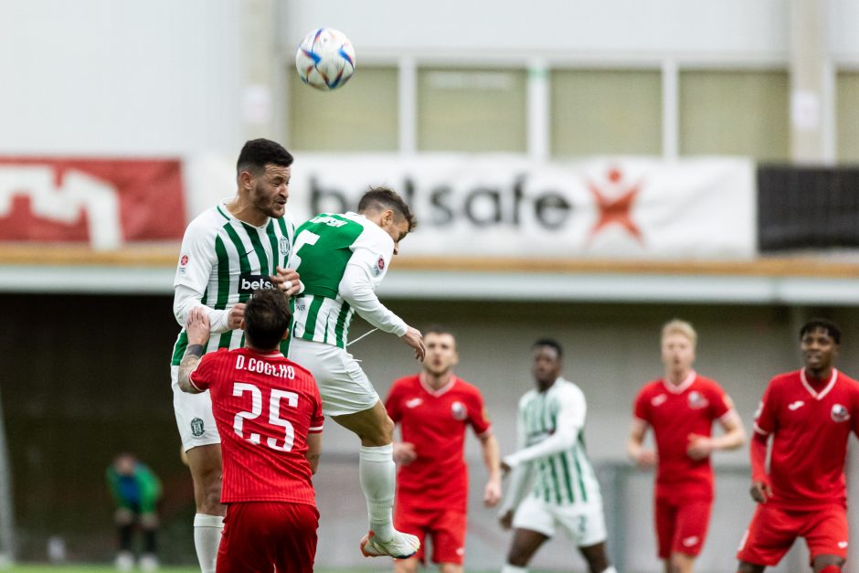 „Žalgiris“ sutalžė be pašalinto gynėjo likusią „Sūduvą“