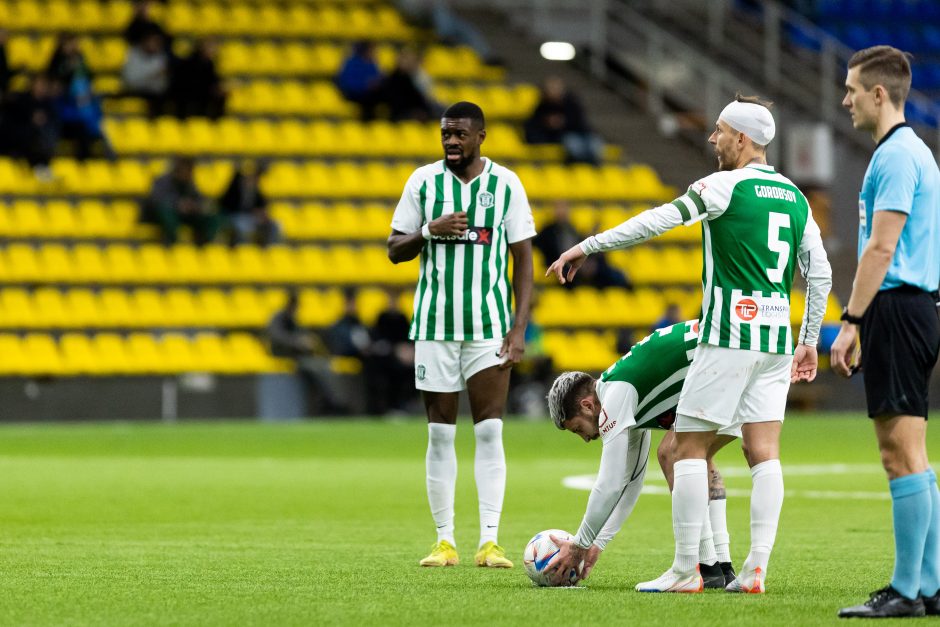 „Žalgiris“ sutalžė be pašalinto gynėjo likusią „Sūduvą“