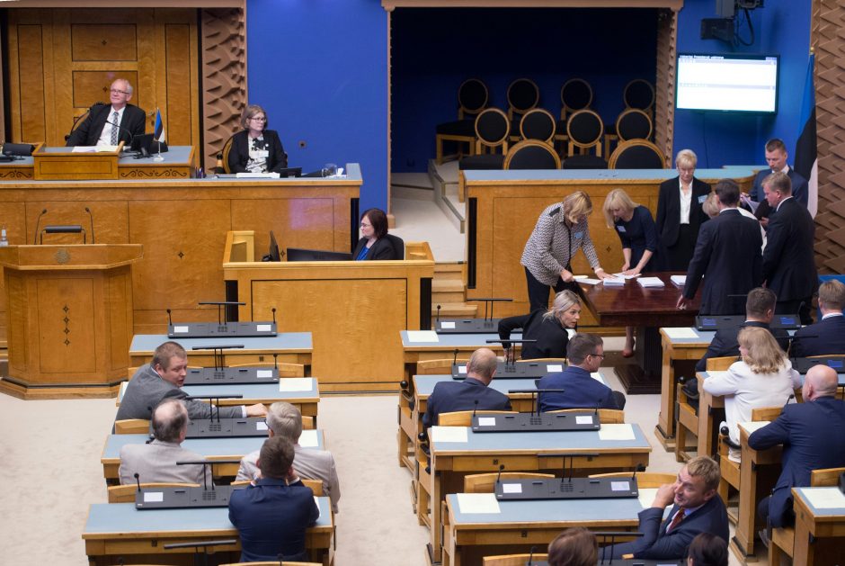 Estijoje leista ieškinius teismams teikti rusų kalba