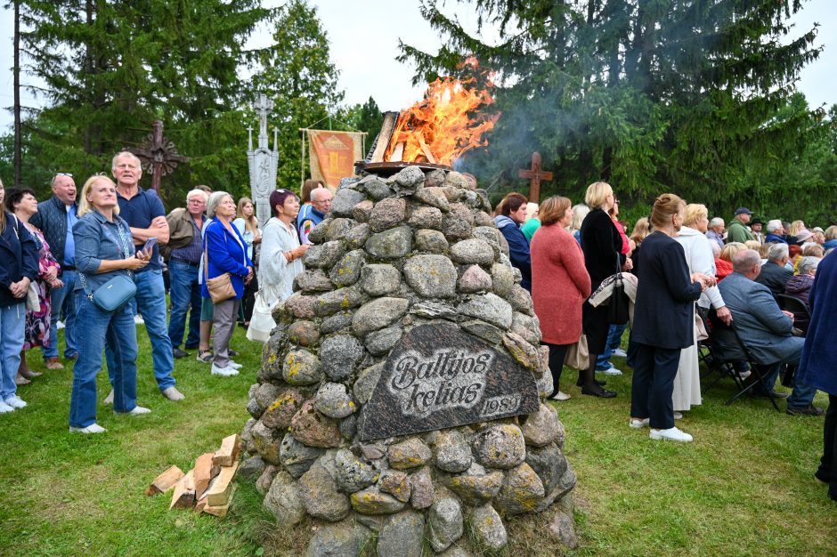 Minėdami Baltijos kelio 35-metį Lietuvos ir Latvijos prezidentai pabrėžė vienybės galią