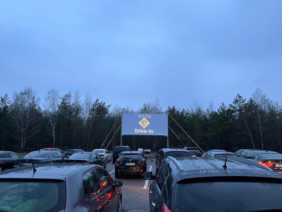 „Drive-in“ kine Klaipėdoje – emocijos išsinešimui