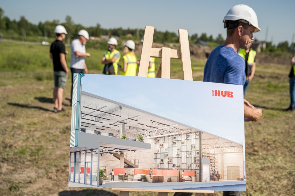 Verslo miestelio „Urban HUB“ statybų pradžią paskelbė įkurdinta bičių bendruomenė