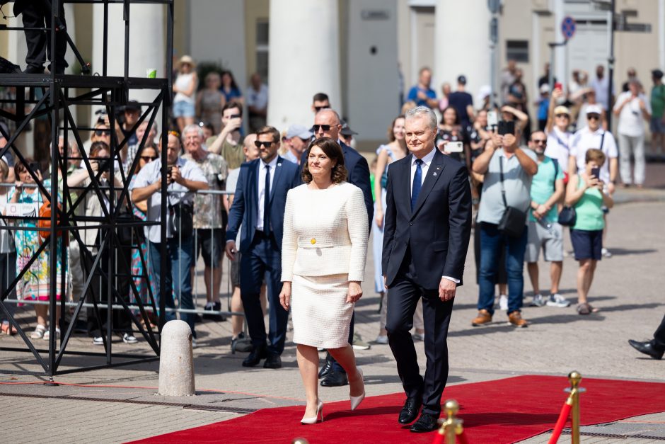 G. Nausėda kreipėsi į žmones: valstybė priklauso nuo gebėjimo dalintis gerove