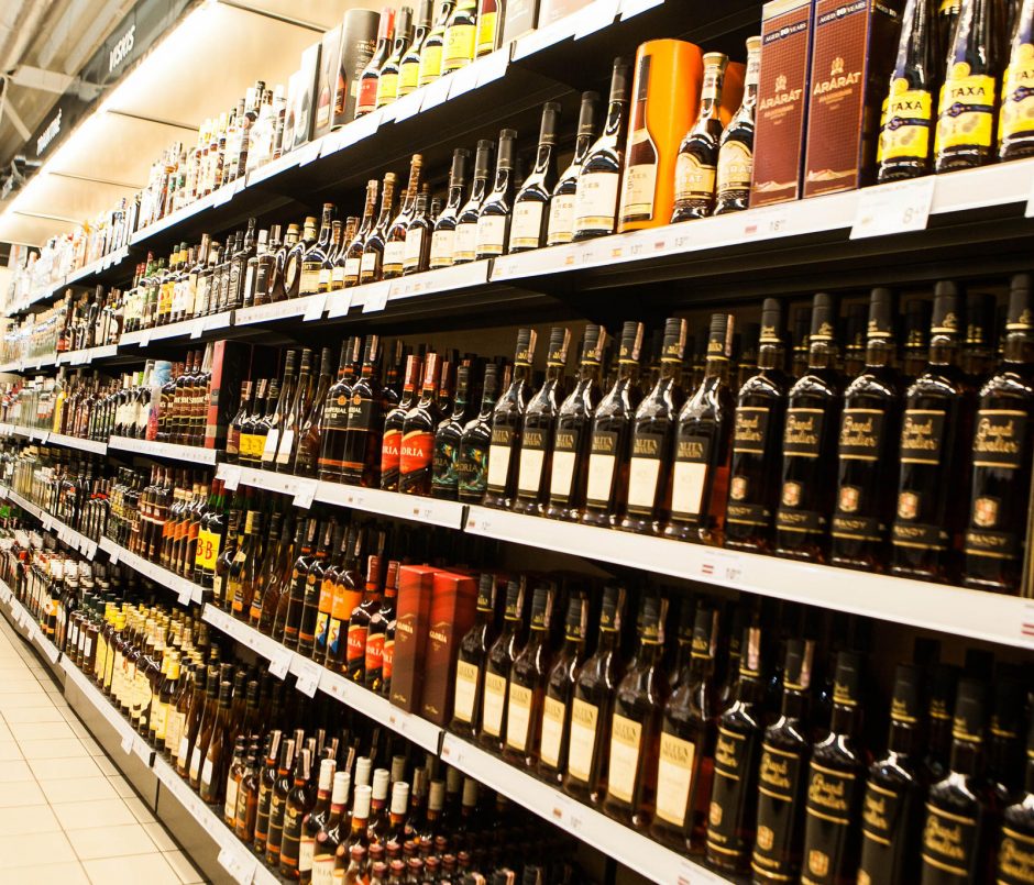 I. Šimonytė nesureikšmina siūlymų keisti Alkoholio kontrolės įstatymą