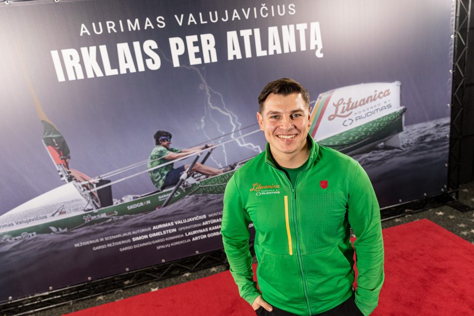 A. Valujavičiaus filmo „Irklais per Atlantą“ premjera