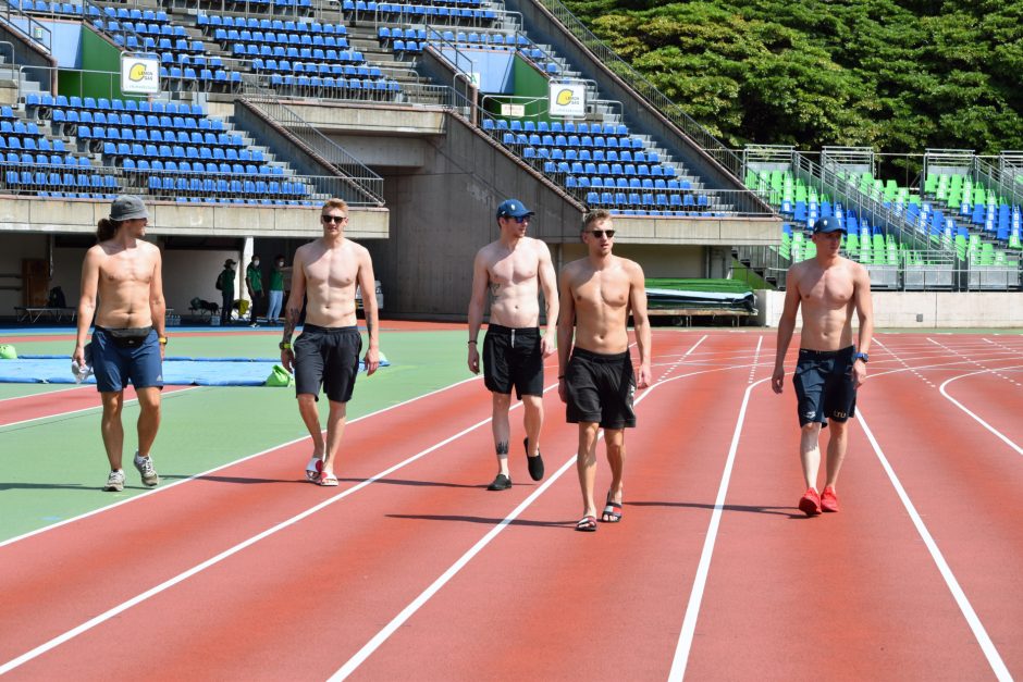 Lietuvos sportininkų rutina Hiracukoje: sporto bazės ir dėmesys