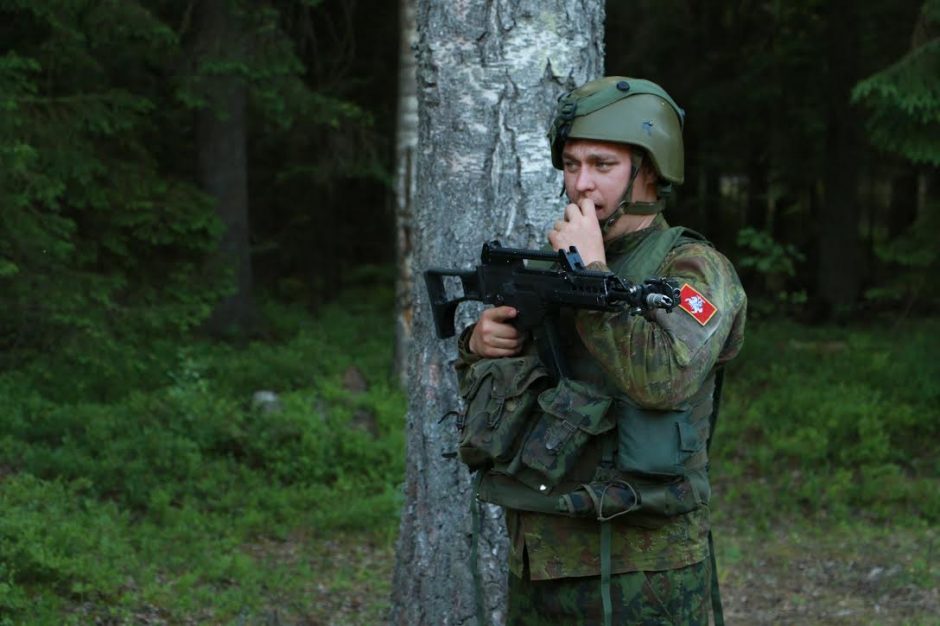 Už nevykusį pokštą D. Čižauskas sulaukė pažeminimo kariuomenėje