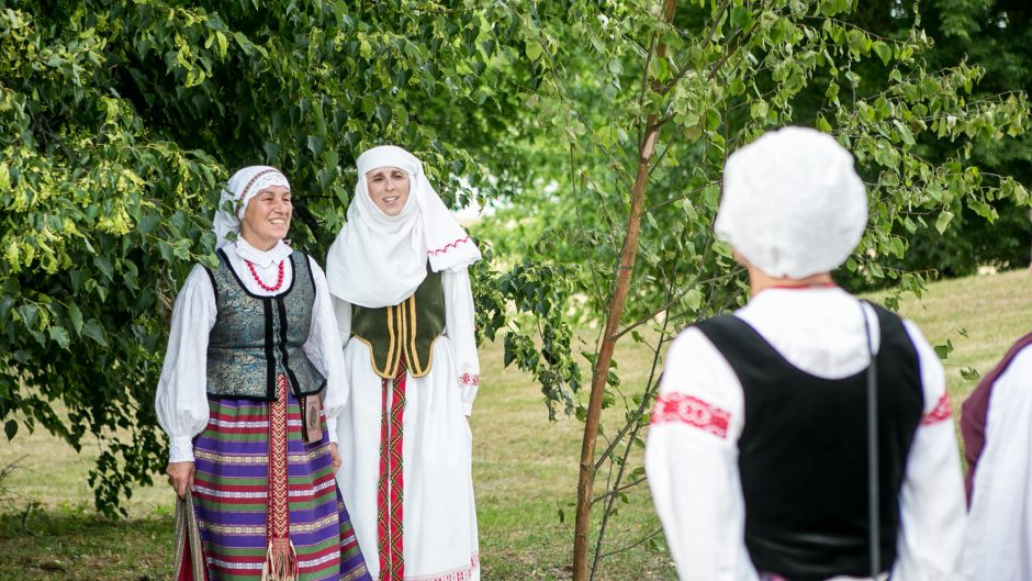 Joninių šventė nutrūko, bet fejerverkai buvo