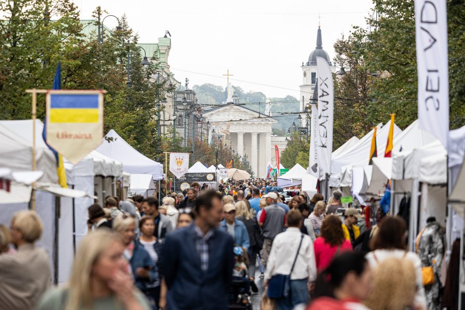 Tautų mugė Gedimino prospekte