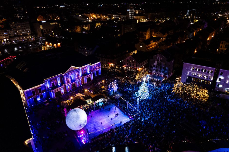 Klaipėdiečiai įvertino šių metų Kalėdų eglutę: mūsų dar gražesnė nei Niujorko