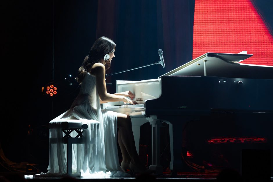 Ievos Dūdaitės pasirodymas „Grand Piano Show“ 