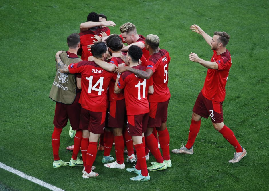 Baudinių seriją prieš Šveicariją laimėjusi Ispanija pateko į pusfinalį