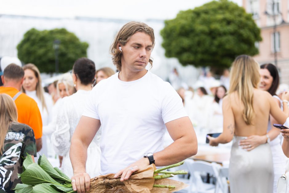 Vilniuje dešimtą kartą surengta „Le Diner en Blanc“ vakarienė