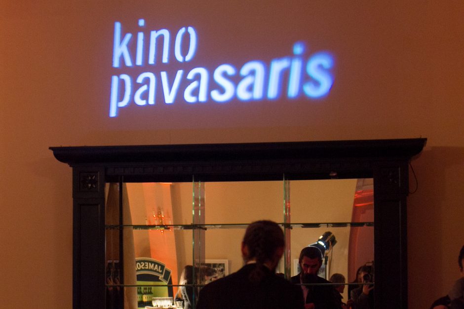 Aidint fejerverkams atidarytas 20-asis festivalis „Kino pavasaris“