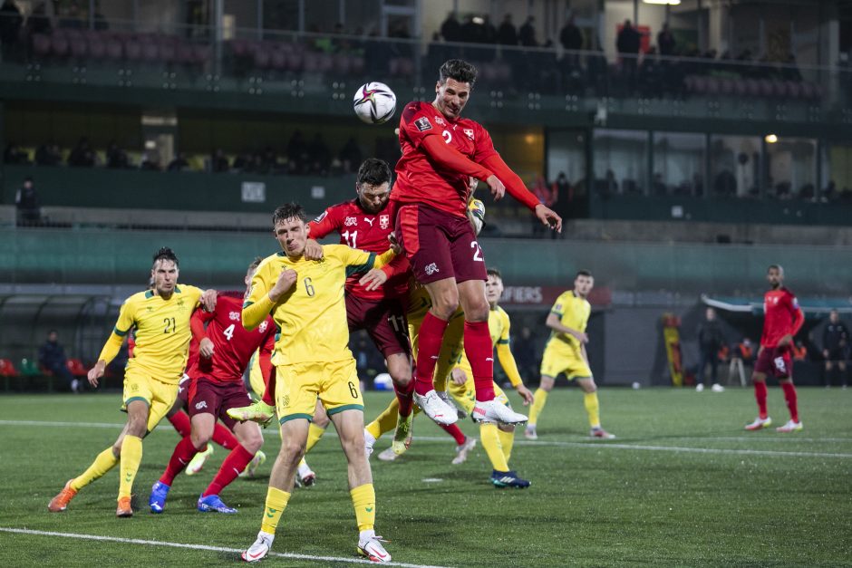 Lietuvos futbolo rinktinei – skaudus šveicarų kirtis