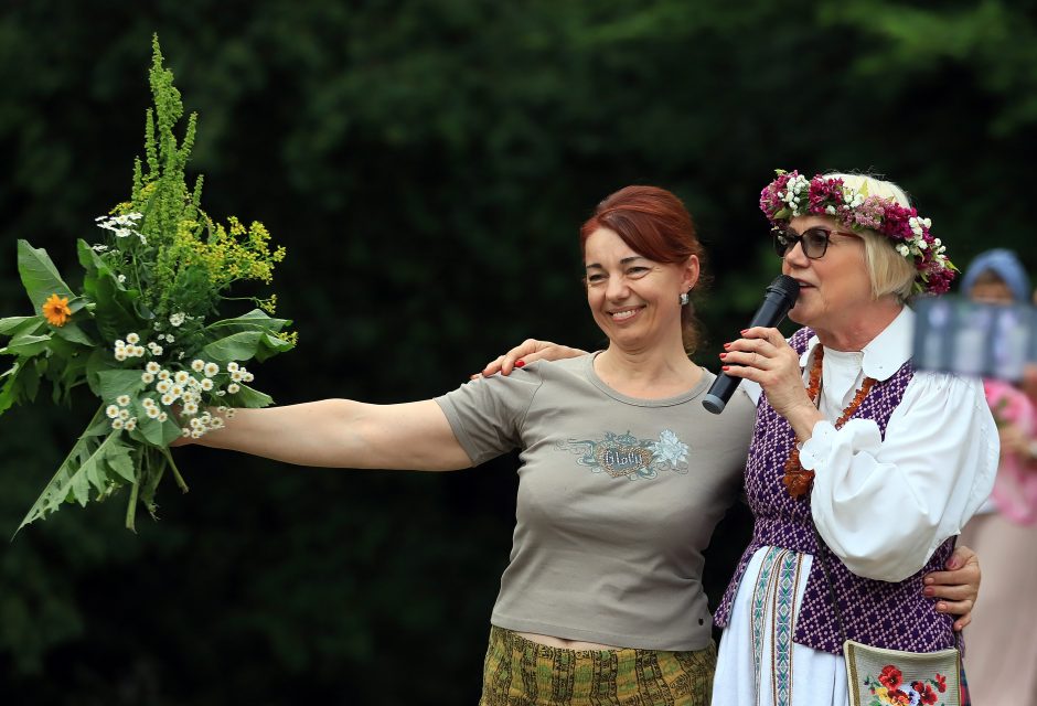 Bendruomenių Joninės sujungė tradicijų ir modernumo gijas