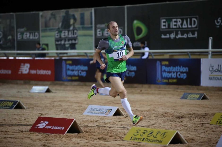 Penkiakovininkas J. Kinderis kovos pasaulio taurės etapo Vengrijoje finale