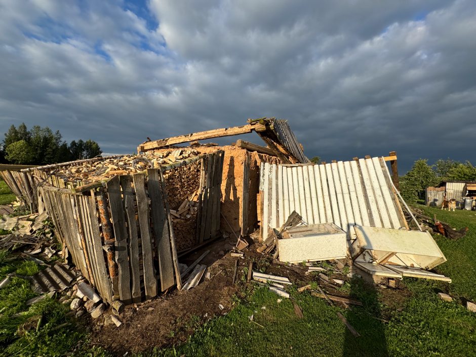 Meteorologas atskleidė, kas lėmė Lietuvą siaubusio pavojingo viesulo susiformavimą