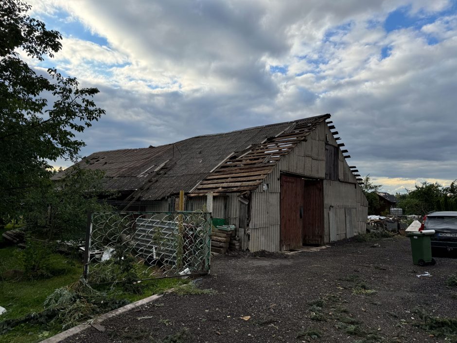 Meteorologas atskleidė, kas lėmė Lietuvą siaubusio pavojingo viesulo susiformavimą