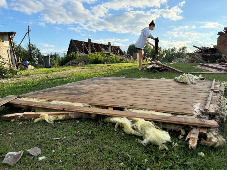 Meteorologas atskleidė, kas lėmė Lietuvą siaubusio pavojingo viesulo susiformavimą