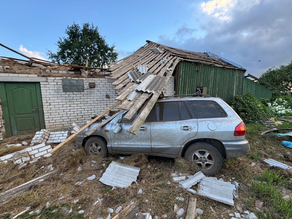 Meteorologas atskleidė, kas lėmė Lietuvą siaubusio pavojingo viesulo susiformavimą